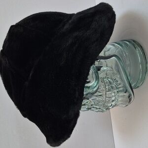 Vintage Preston & York Canada Faux Fir Fuzzy Black Bucket Winter hat Y2K 90's